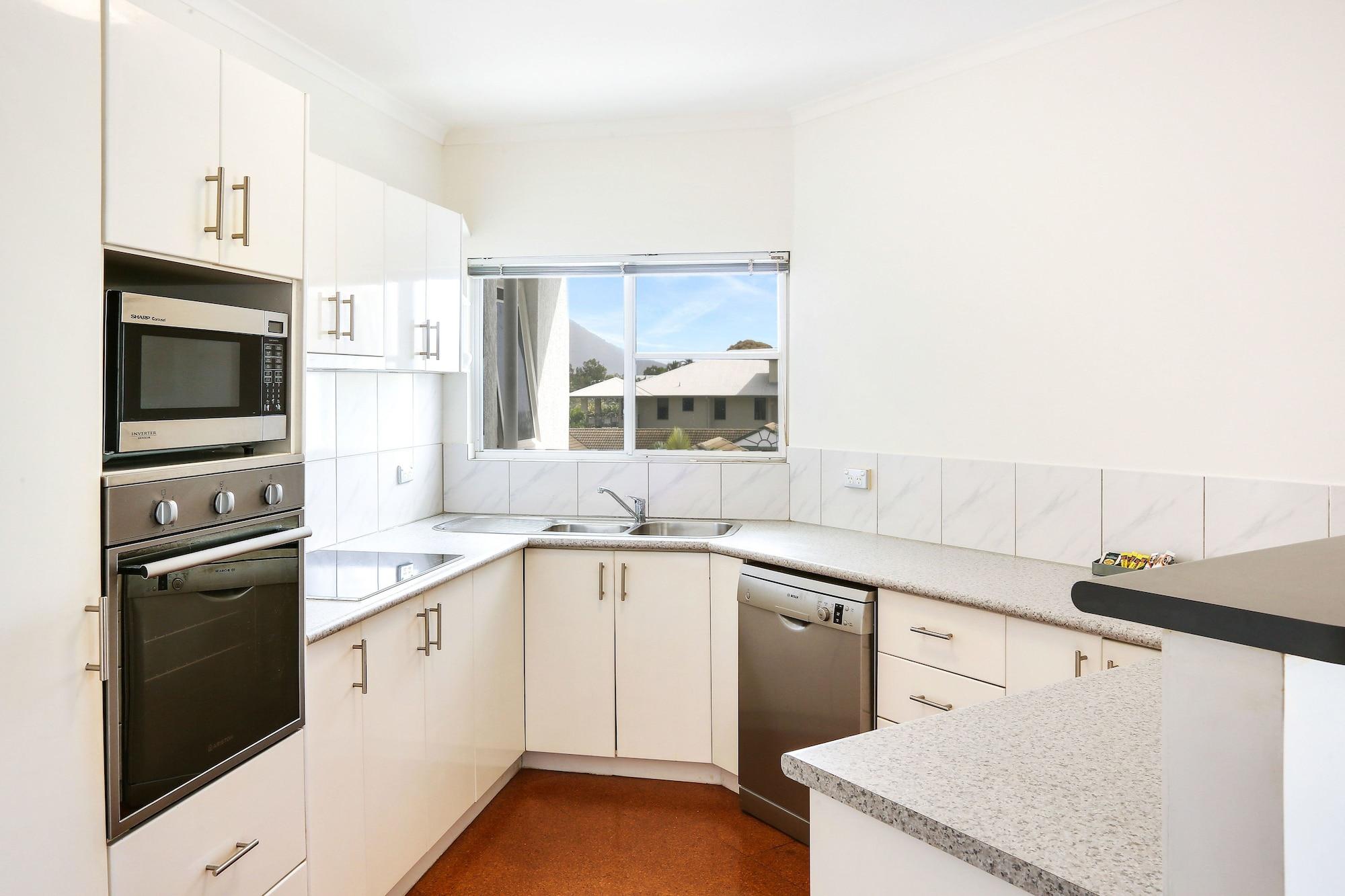 On The Beach Apartments Trinity Beach Exterior foto