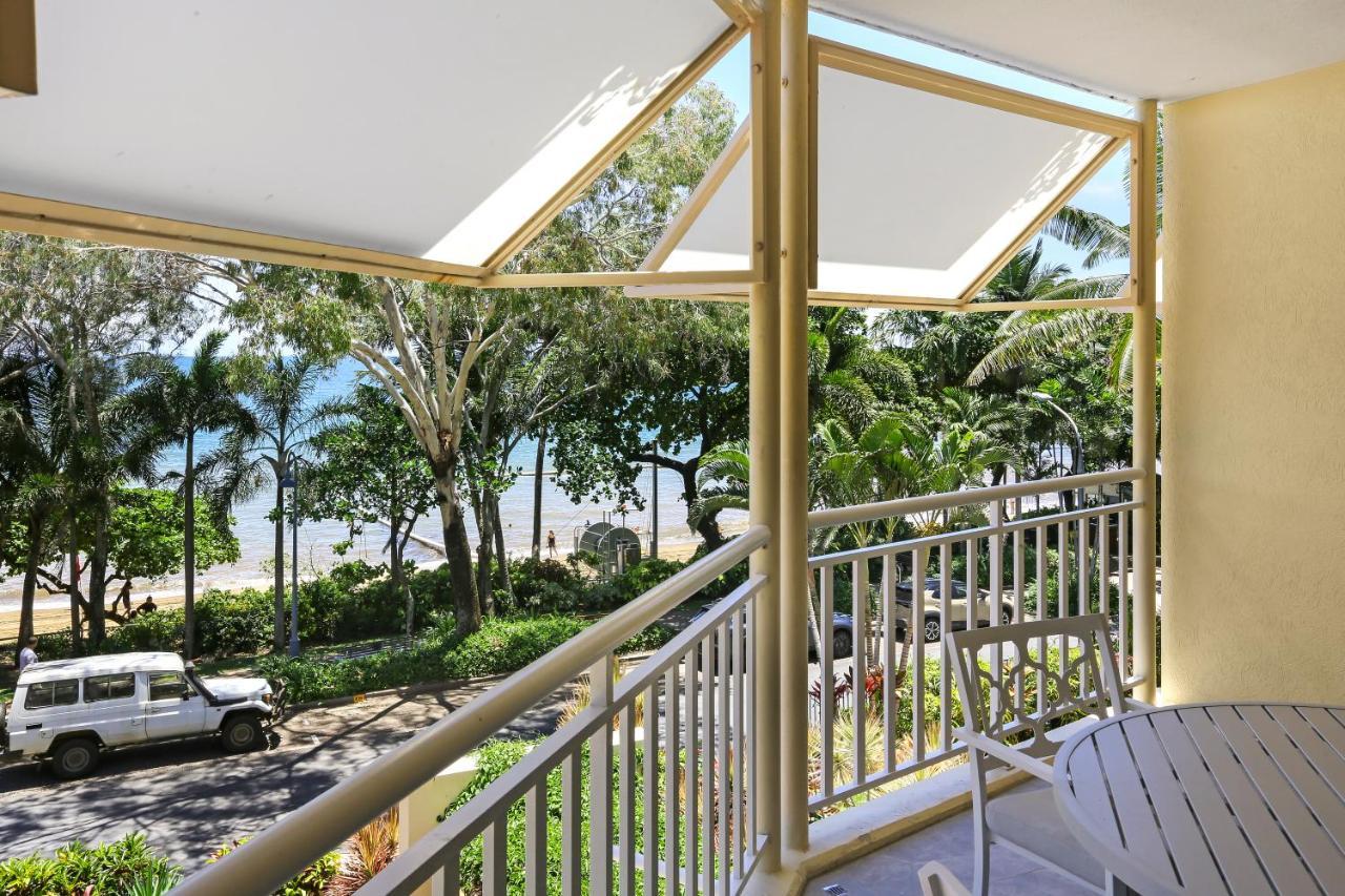 On The Beach Apartments Trinity Beach Exterior foto